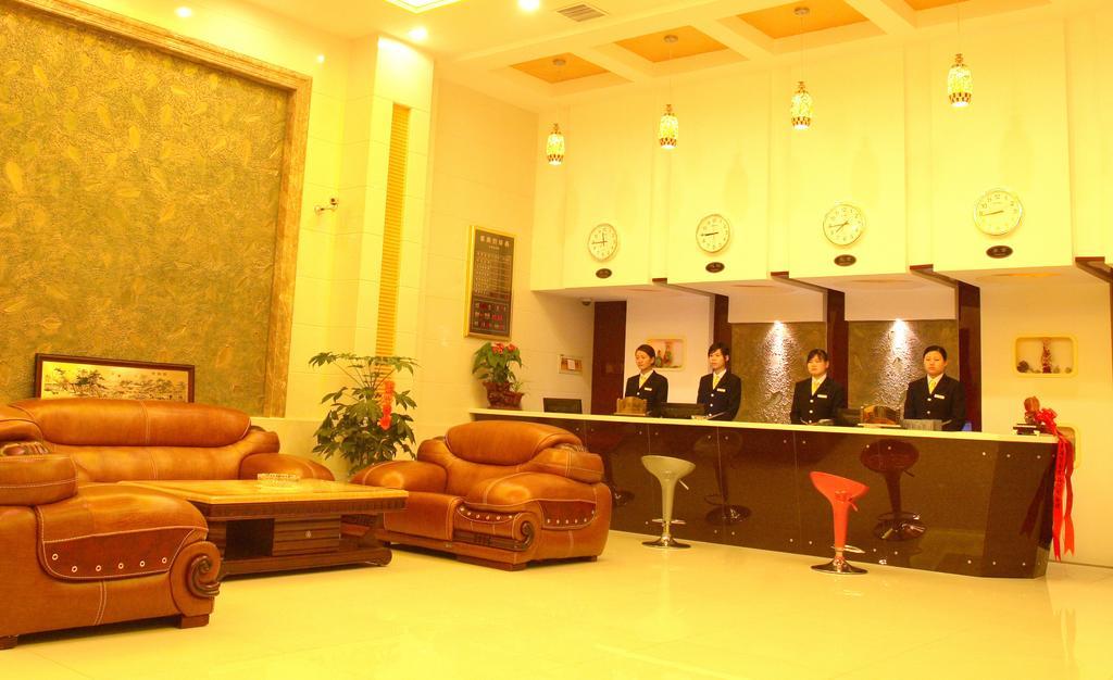 Jinkailai Business Hotel Qingdao Beer Street Eksteriør billede