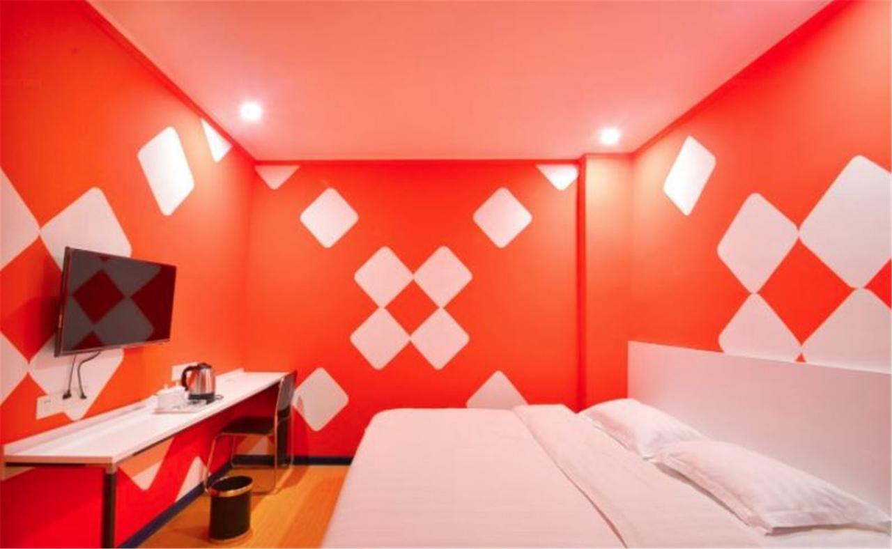 Jinkailai Business Hotel Qingdao Beer Street Eksteriør billede